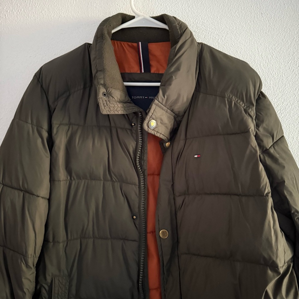 Tommy Hilfiger Men's Dark Green Puffer Jacket - Picture 3 of 8